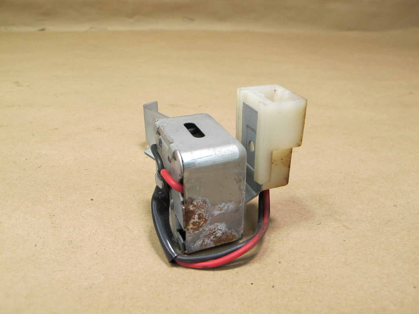 84-86 Nissan Z31 300ZX Buzzer Parking Alarm Module 24841-01P00 OEM