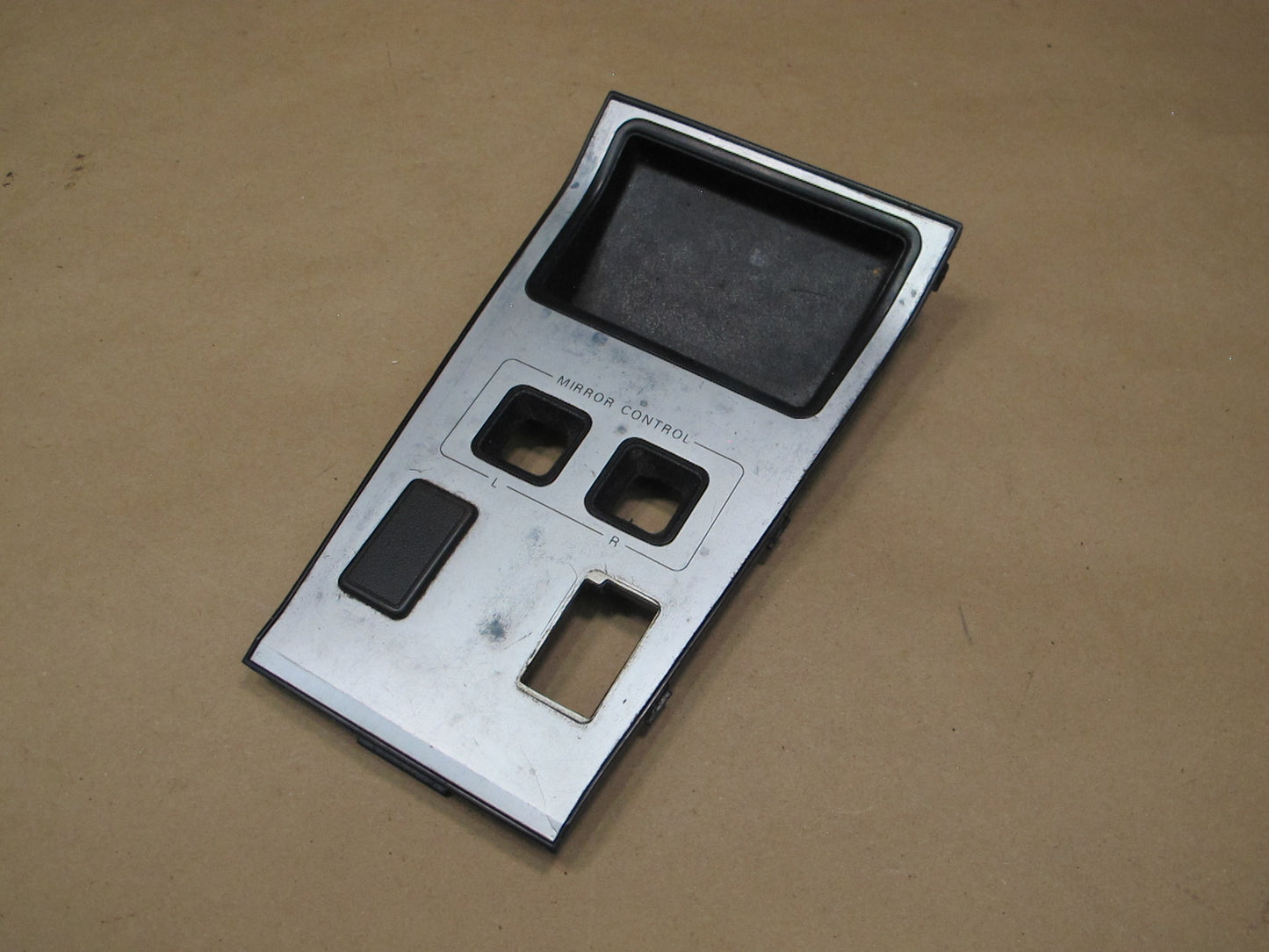 84-89 Nissan Z31 300ZX Center Console Trim Bezel Cover Panel 96932-01P00 OEM