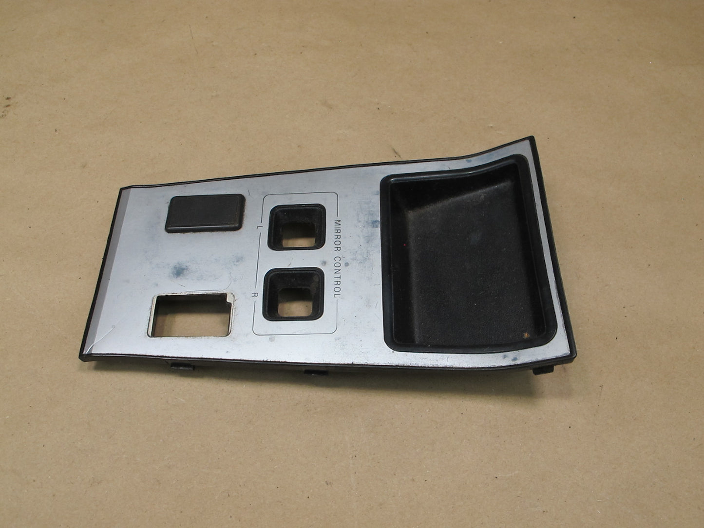 84-89 Nissan Z31 300ZX Center Console Trim Bezel Cover Panel 96932-01P00 OEM
