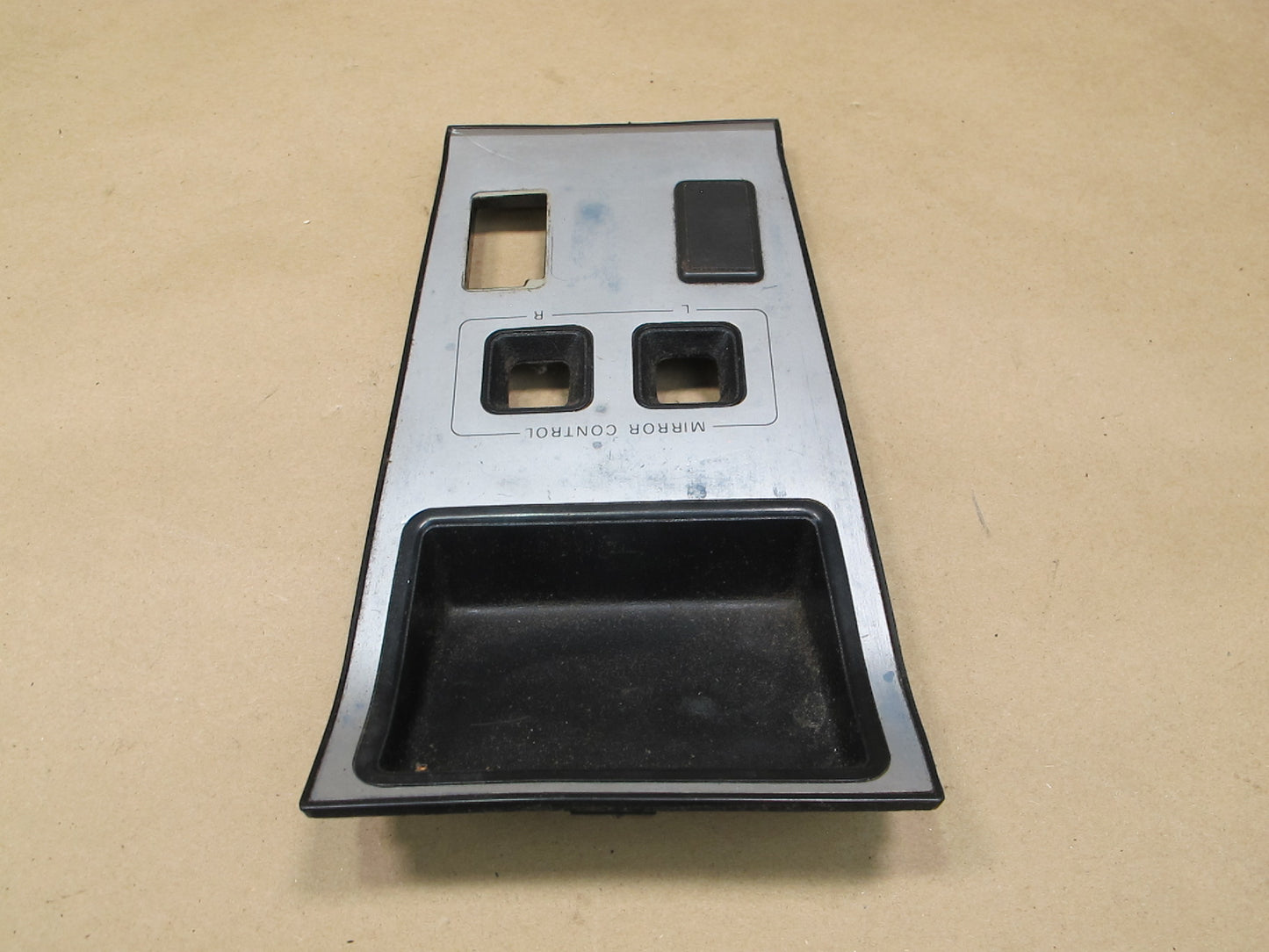 84-89 Nissan Z31 300ZX Center Console Trim Bezel Cover Panel 96932-01P00 OEM