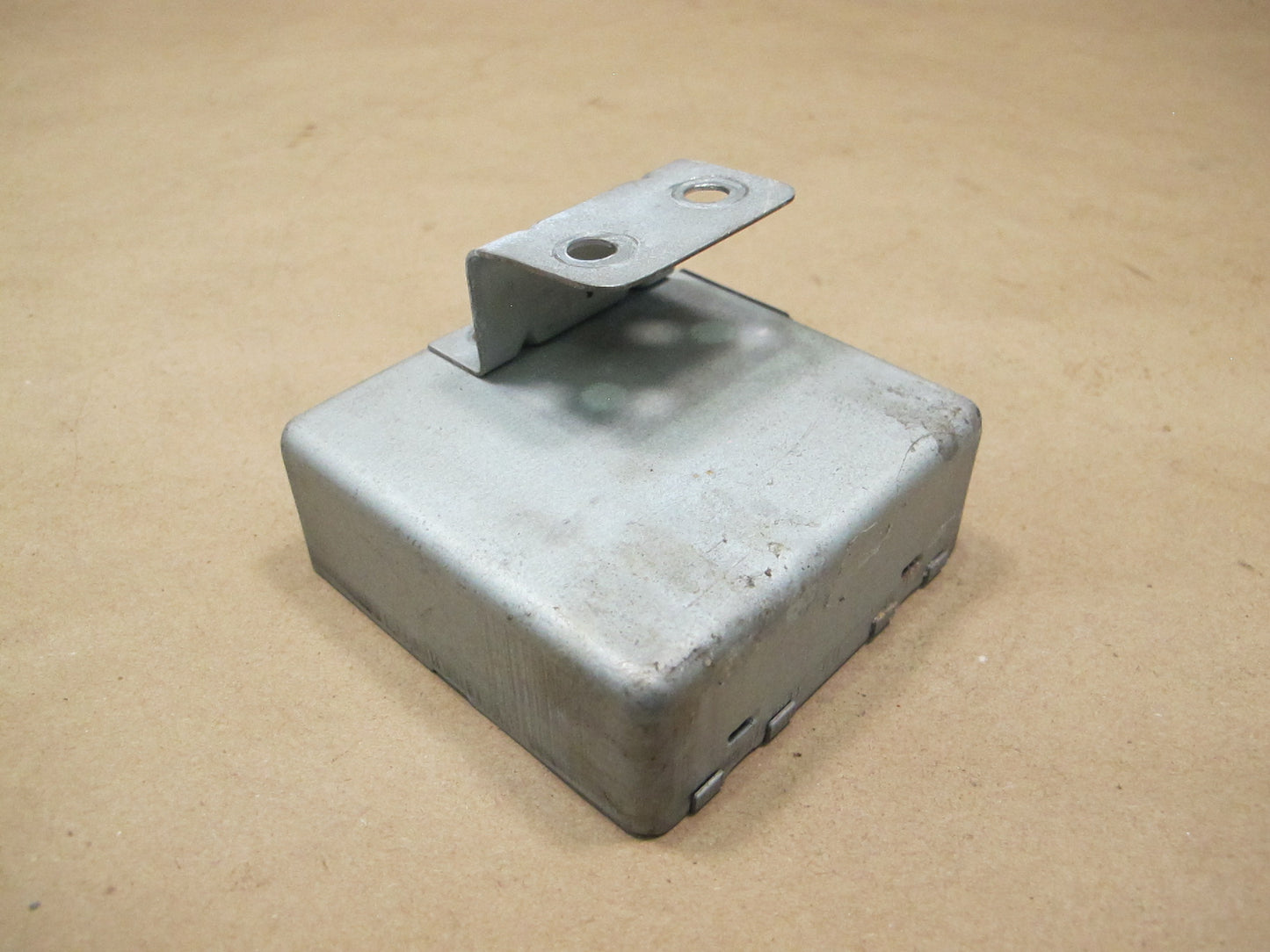 90-96 Nissan Z32 300ZX Theft Warning Control Module 28590-30P00 OEM