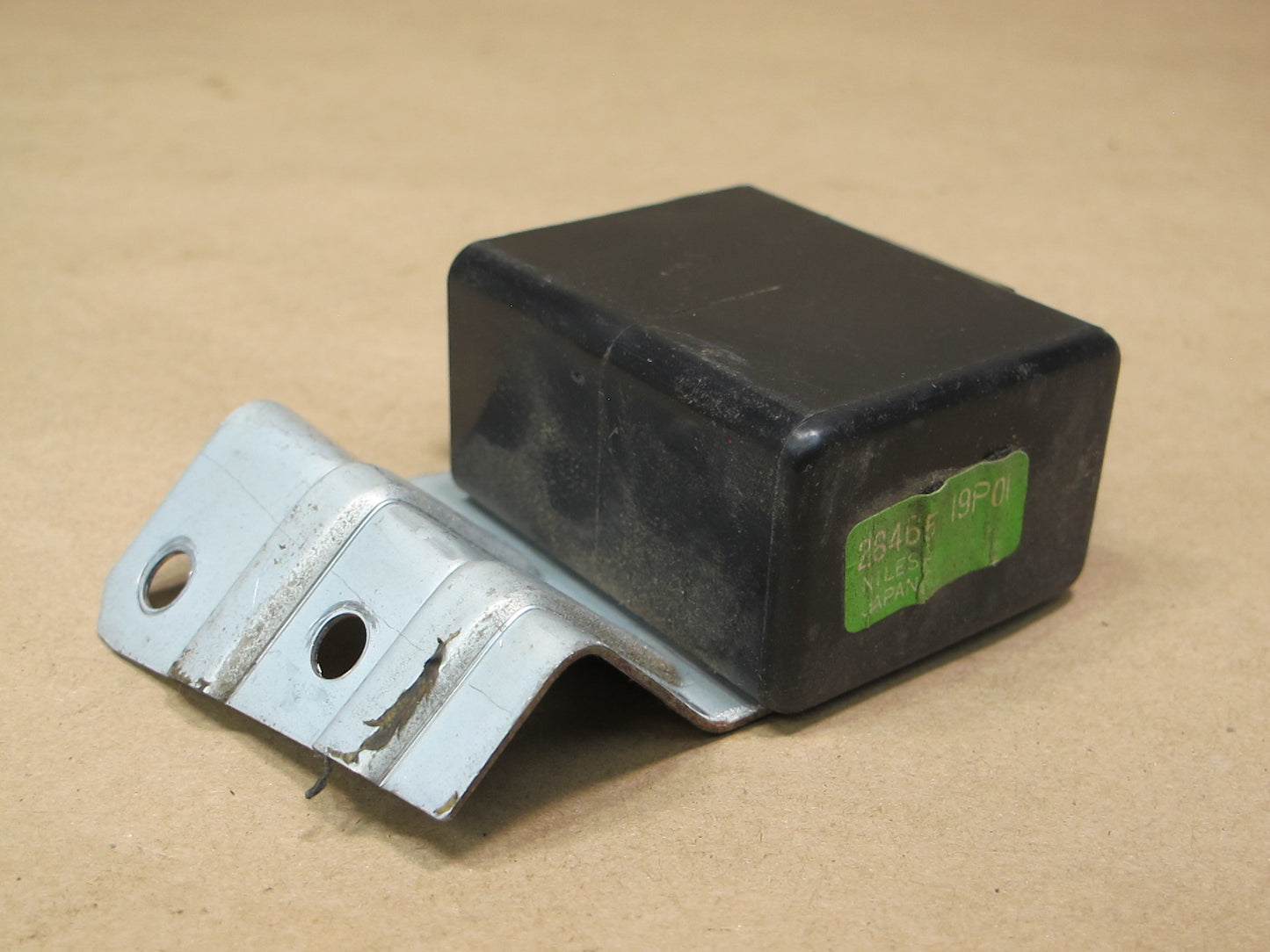 84-86 Nissan Z31 300ZX NON Turbo 2+0 Fan Motor Timer Module 28465-19P01 OEM