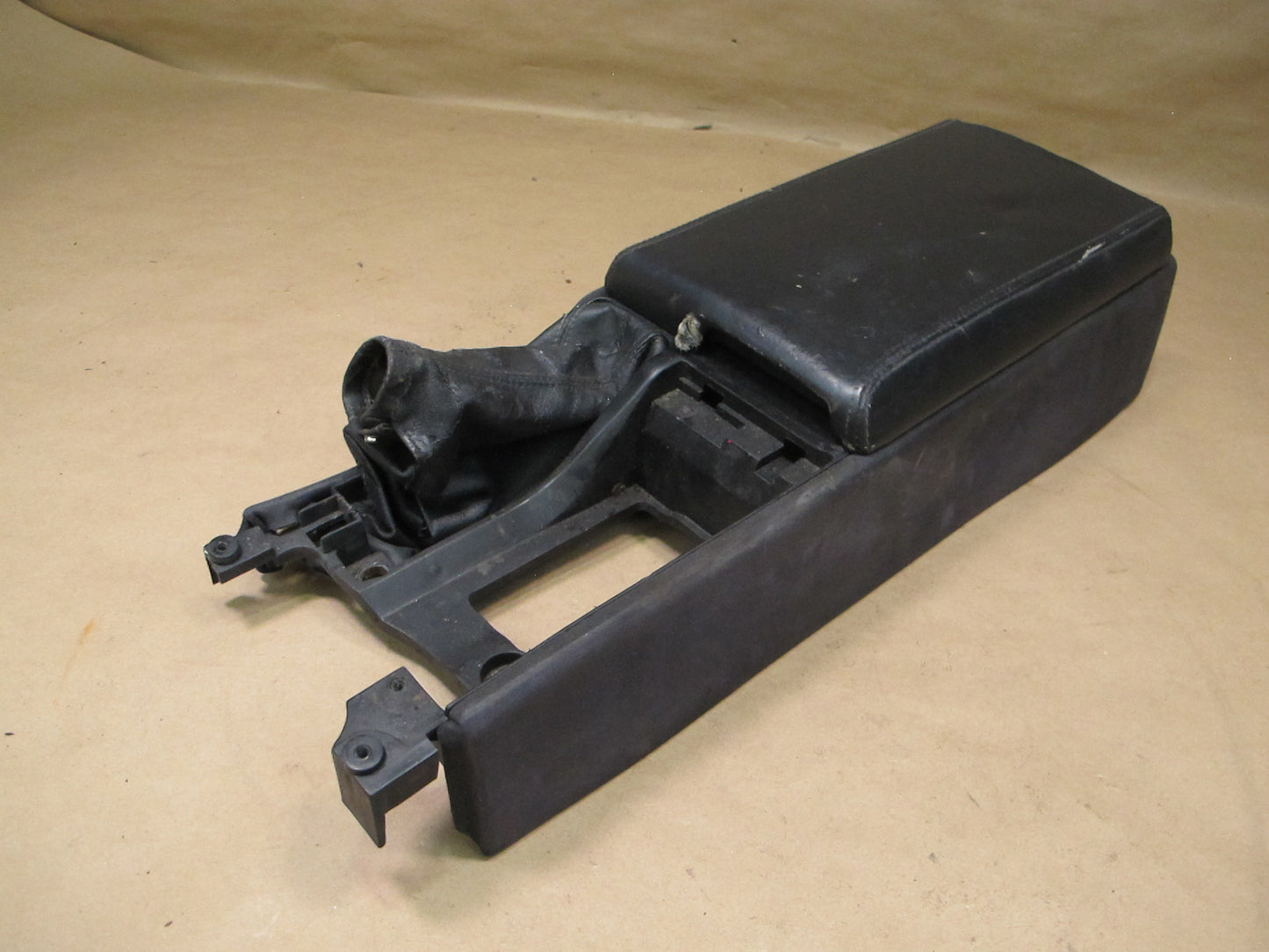 1993 Nissan Z32 300ZX Convertible Center Console Trim Cover Panel Armrest OEM