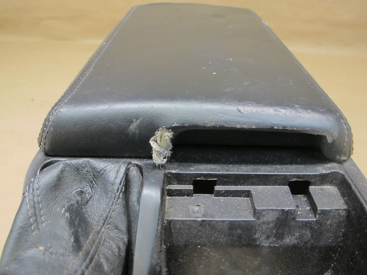 1993 Nissan Z32 300ZX Convertible Center Console Trim Cover Panel Armrest OEM