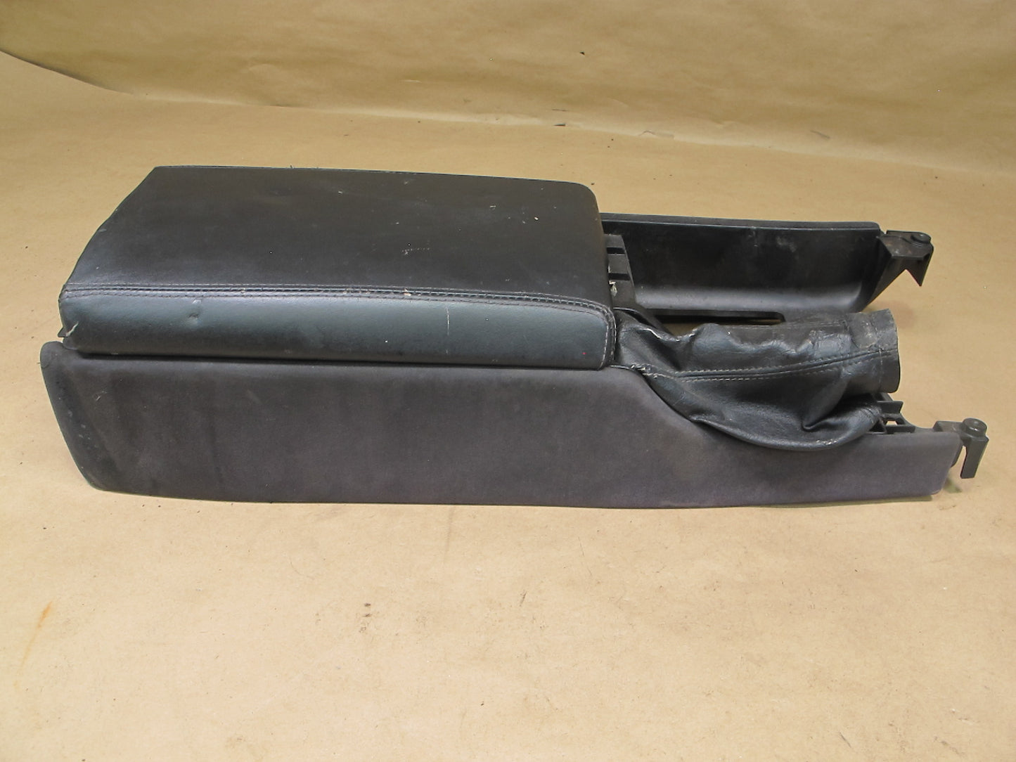 1993 Nissan Z32 300ZX Convertible Center Console Trim Cover Panel Armrest OEM