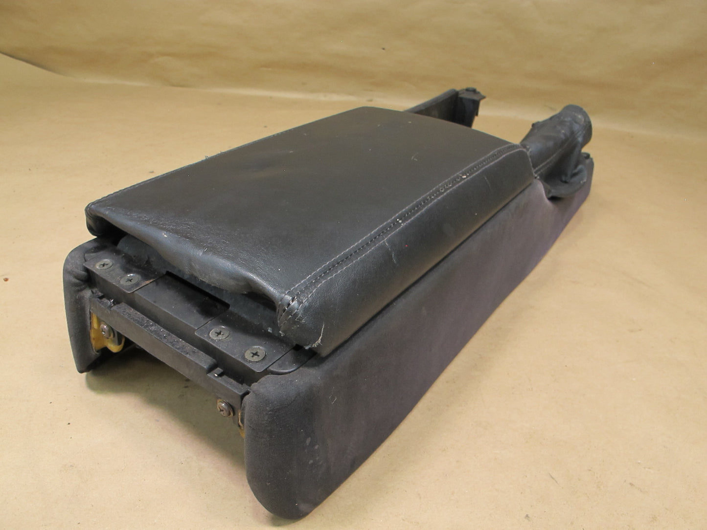 1993 Nissan Z32 300ZX Convertible Center Console Trim Cover Panel Armrest OEM