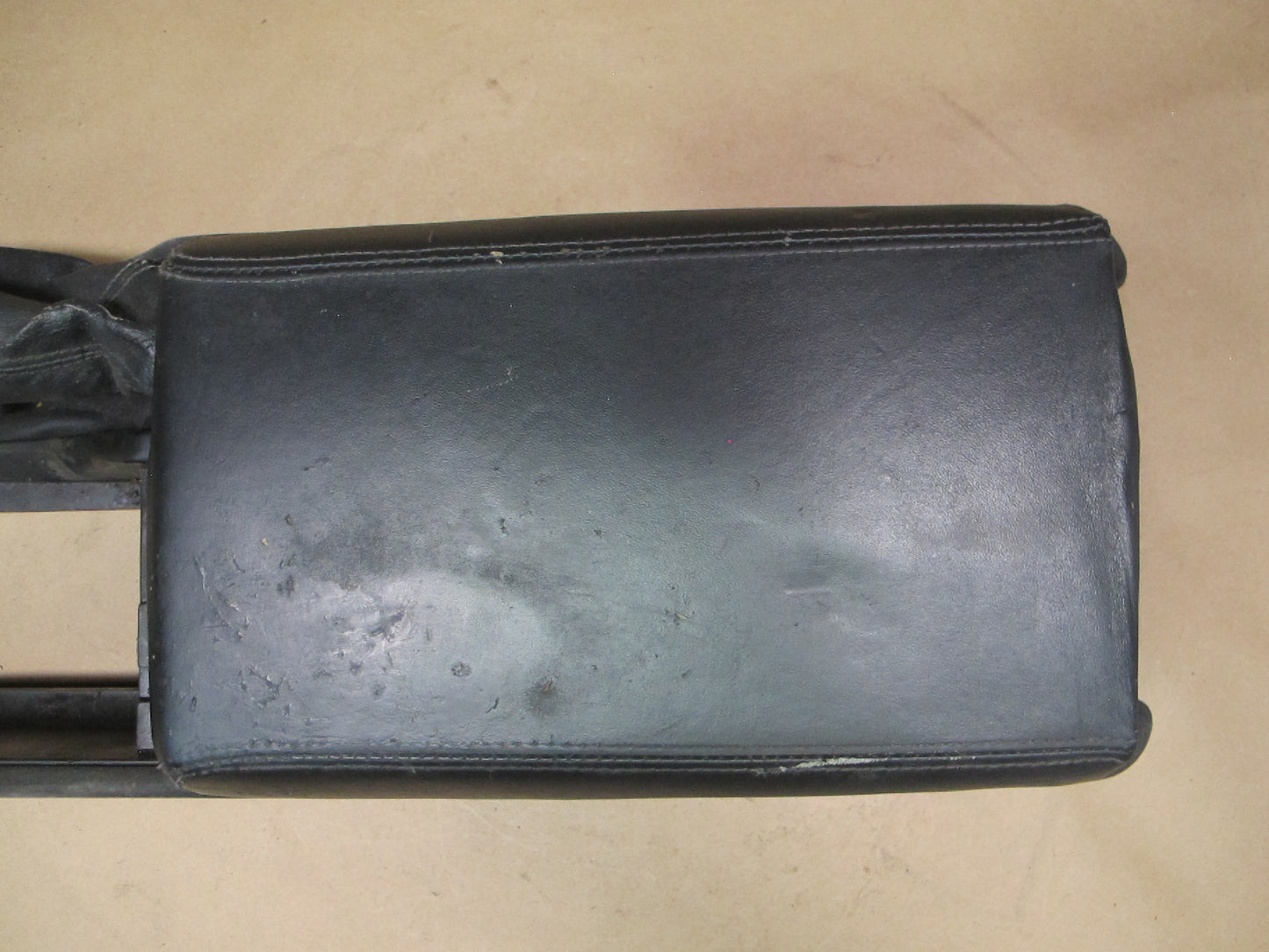 1993 Nissan Z32 300ZX Convertible Center Console Trim Cover Panel Armrest OEM