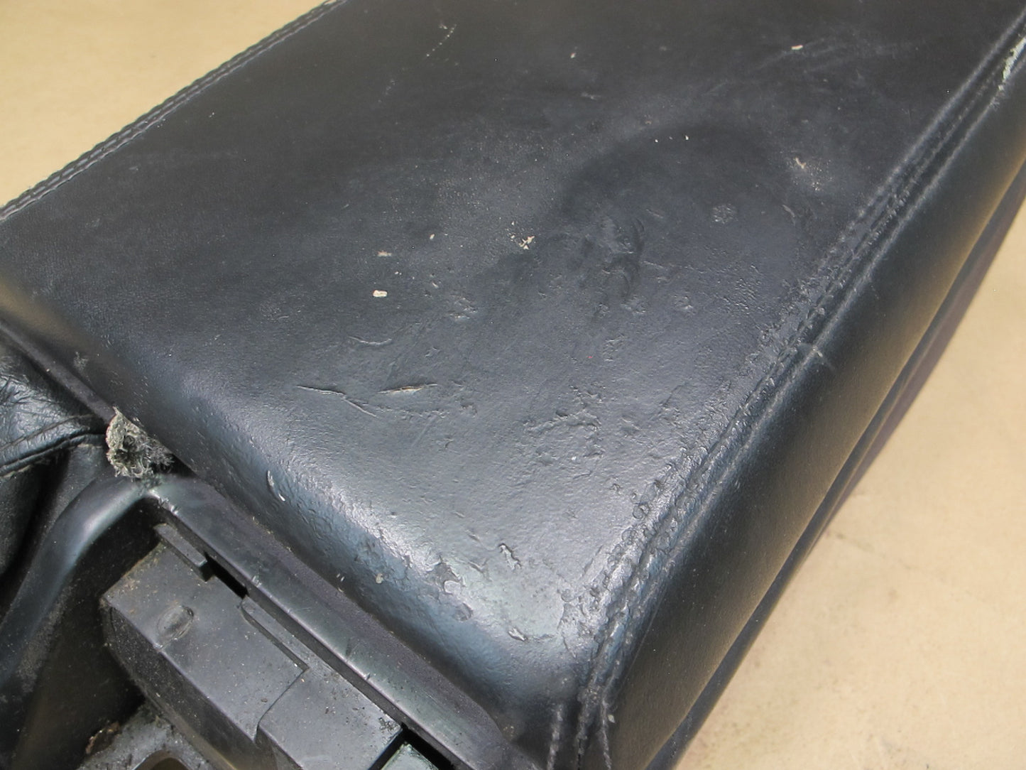 1993 Nissan Z32 300ZX Convertible Center Console Trim Cover Panel Armrest OEM