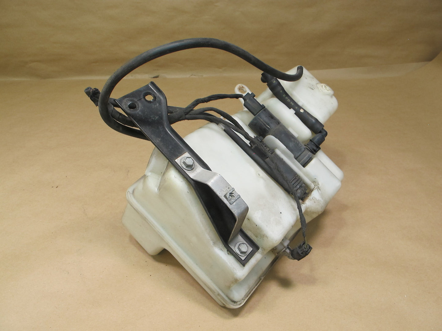 03-08 BMW E65 E66 7-SERIES Windshield Washer Fluid Reservoir Tank w Pumps OEM