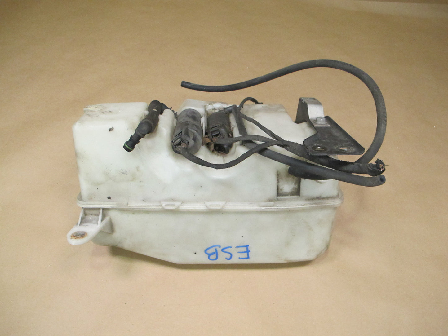 03-08 BMW E65 E66 7-SERIES Windshield Washer Fluid Reservoir Tank w Pumps OEM