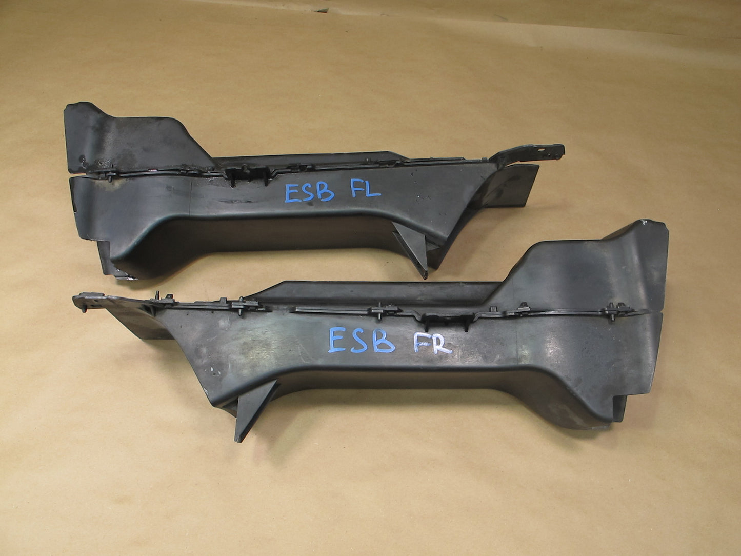 03-05 BMW E65 E66 7-SERIES Set of 2 Front Brake Caliper Air Vent Duct OEM