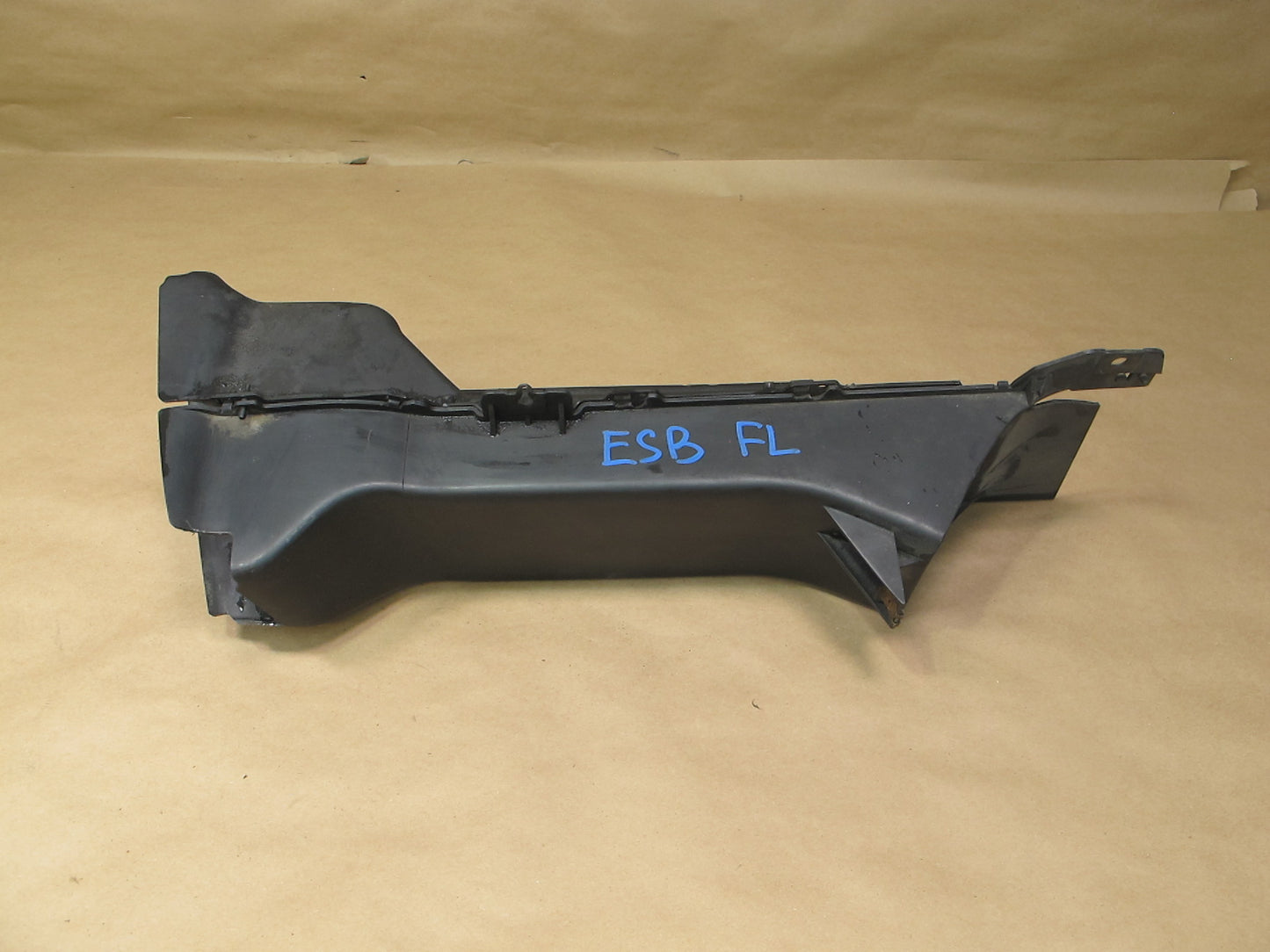 03-05 BMW E65 E66 7-SERIES Set of 2 Front Brake Caliper Air Vent Duct OEM