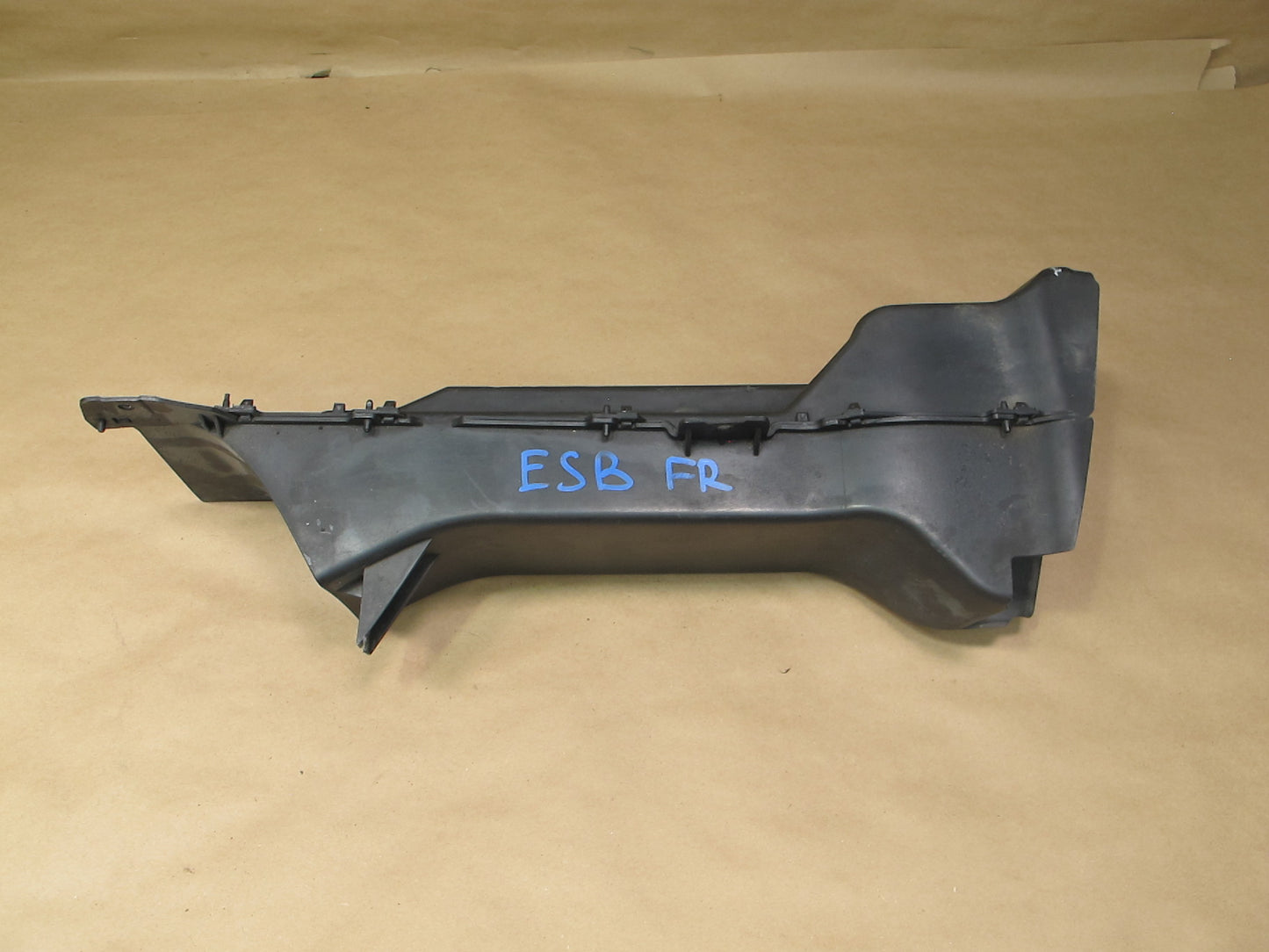03-05 BMW E65 E66 7-SERIES Set of 2 Front Brake Caliper Air Vent Duct OEM