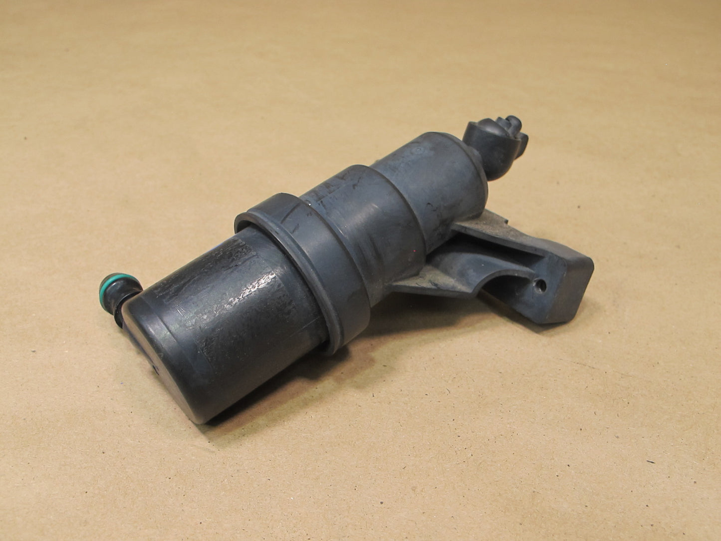 03-08 BMW E65 E66 Set of 2 Front Headlight Washer Spray Nozzle JET OEM