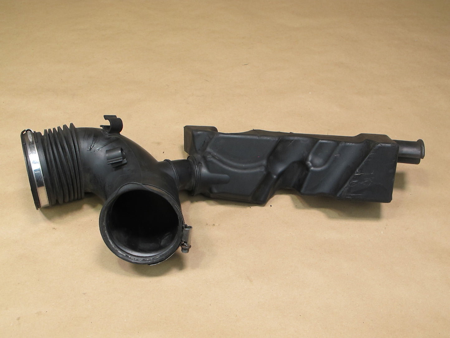 03-08 BMW E65 E66 E67 N73 Set of 2 Left & Right Air Intake Resonator OEM