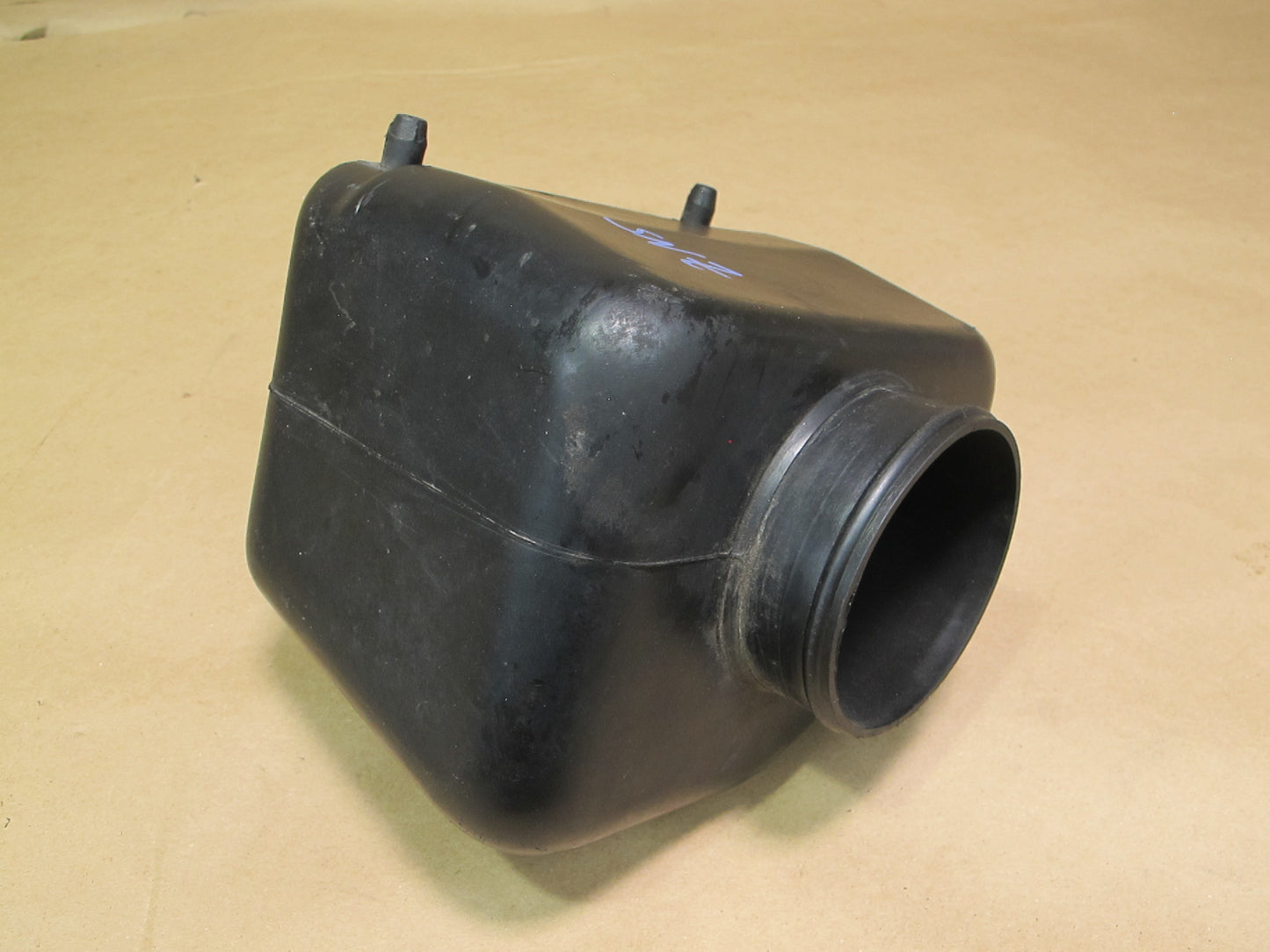 85-89 Nissan Z31 300ZX NON Turbo Air Intake Resonator 16580-01P00 OEM