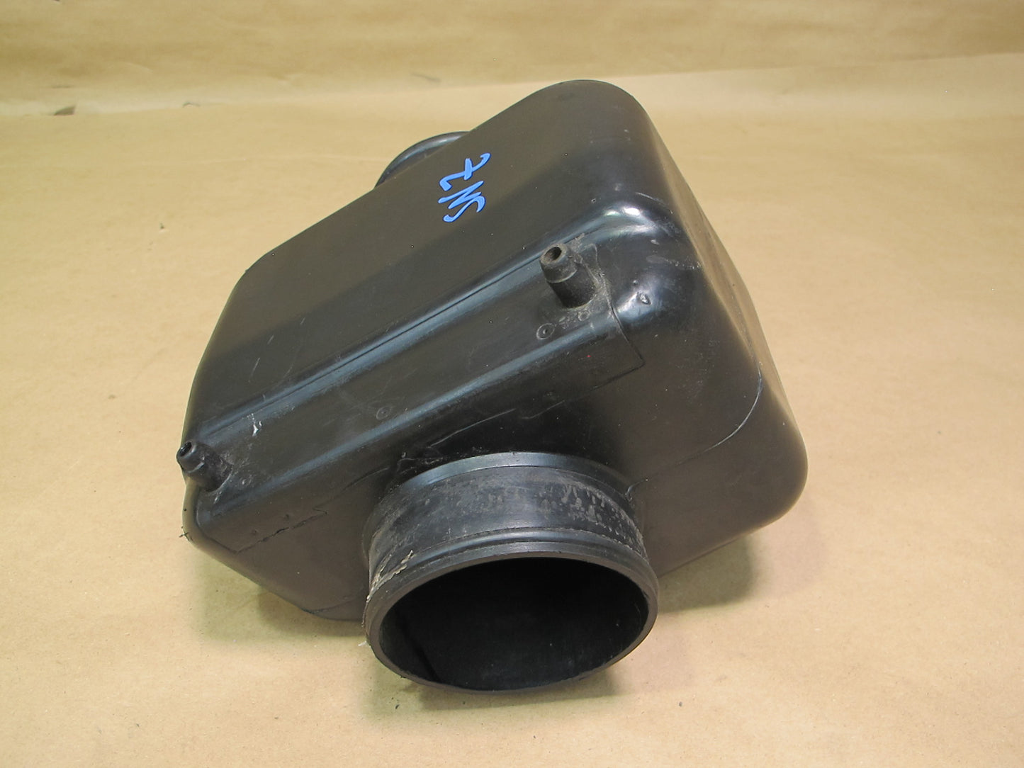 85-89 Nissan Z31 300ZX NON Turbo Air Intake Resonator 16580-01P00 OEM
