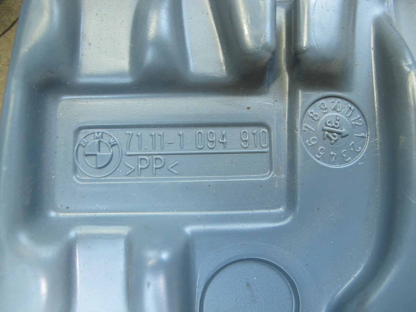 01-06 BMW E46 3-SERIES Coupe Spare Tire Tool KIT w Case 1094910 OEM