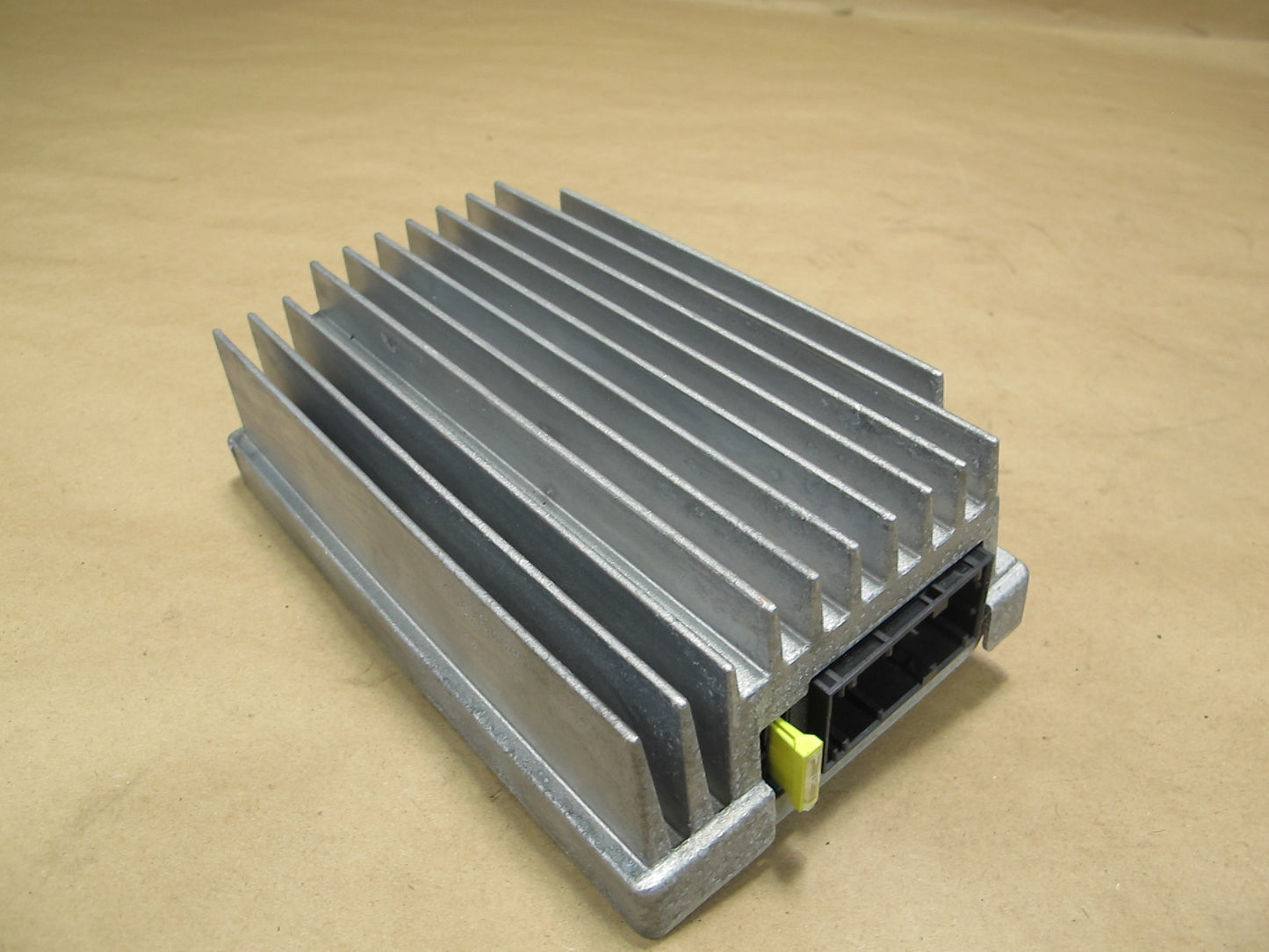 09-16 BMW E89 Z4 AM FM Radio Tuner Hi-fi System Amp Amplifier 65129197002 OEM