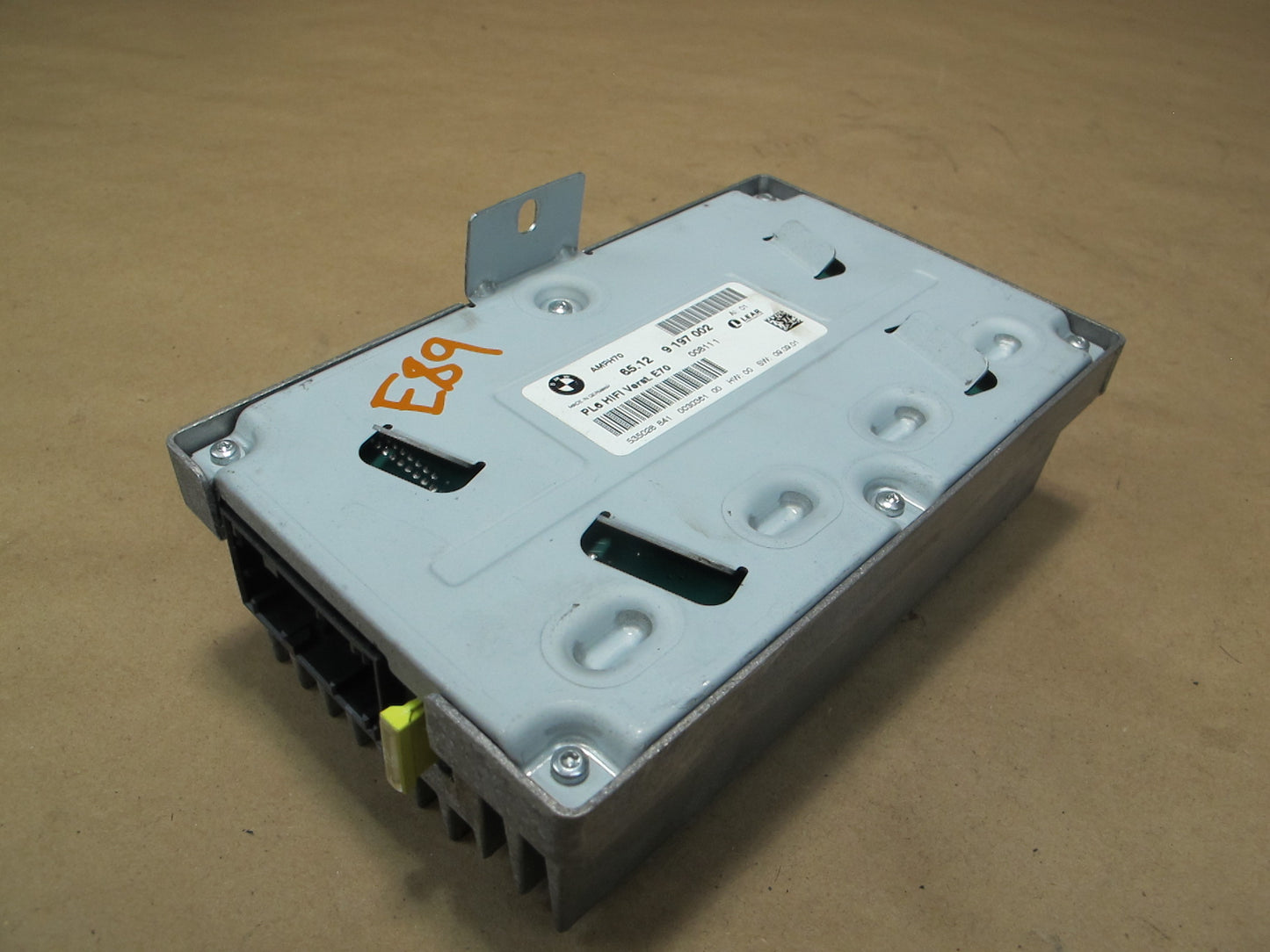 09-16 BMW E89 Z4 AM FM Radio Tuner Hi-fi System Amp Amplifier 65129197002 OEM