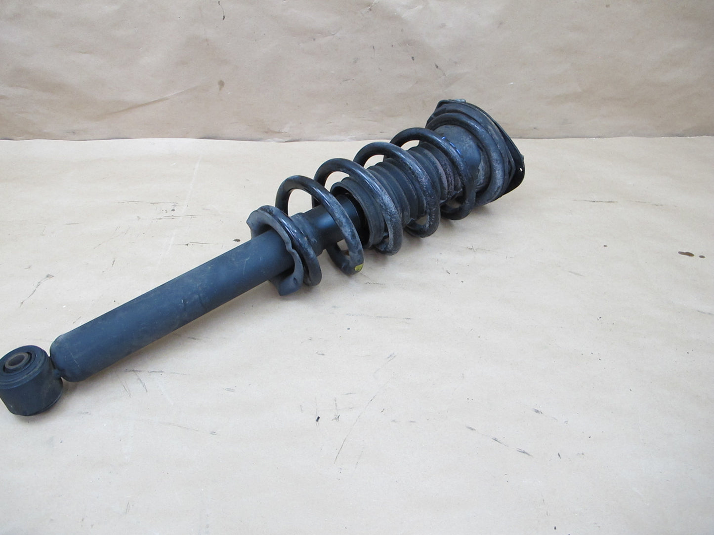 97-00 Lexus UZZ30 SC300 SC400 RWD Set of 2 Front Strut Shock Absorber OEM