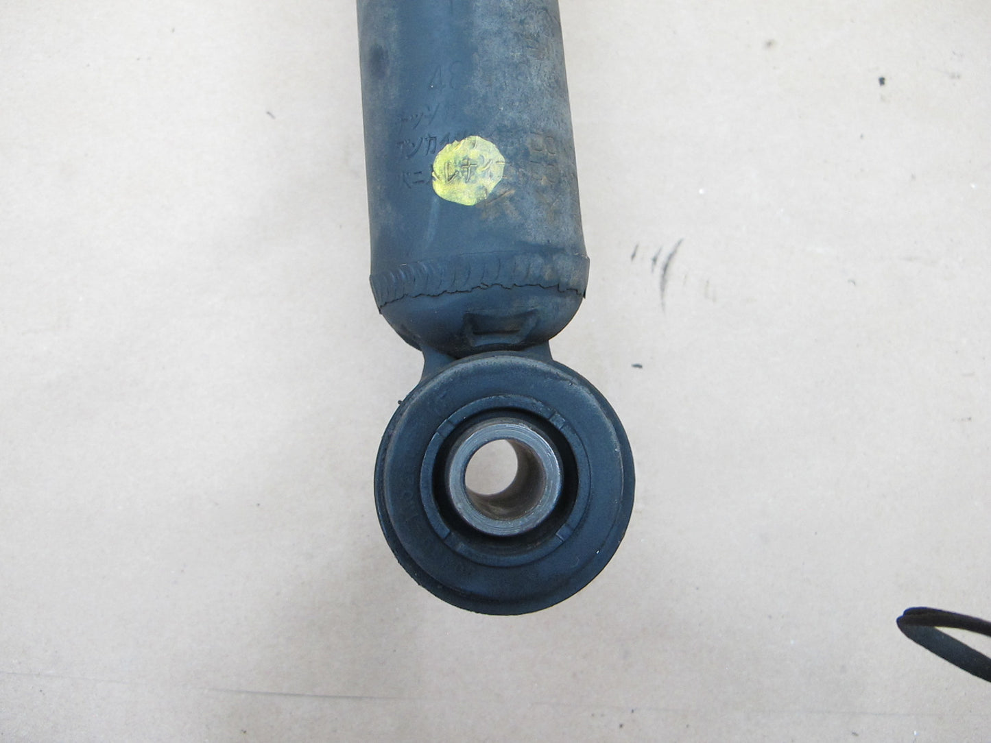 97-00 Lexus UZZ30 SC300 SC400 RWD Set of 2 Front Strut Shock Absorber OEM