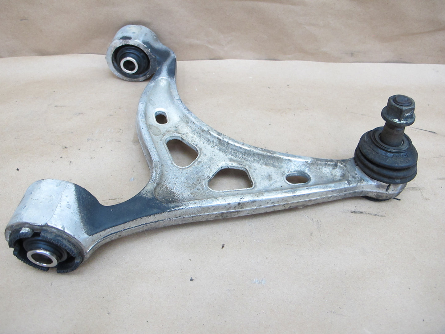94-00 Lexus UZZ30 SC300 SC400 Rear Right Upper Control Arm OEM
