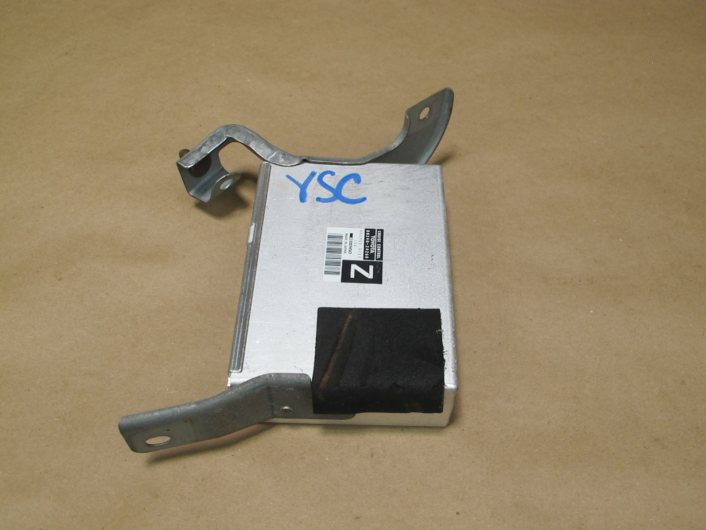 1997 Lexus UZZ30 SC400 Cruise Control Module 88240-24260 OEM