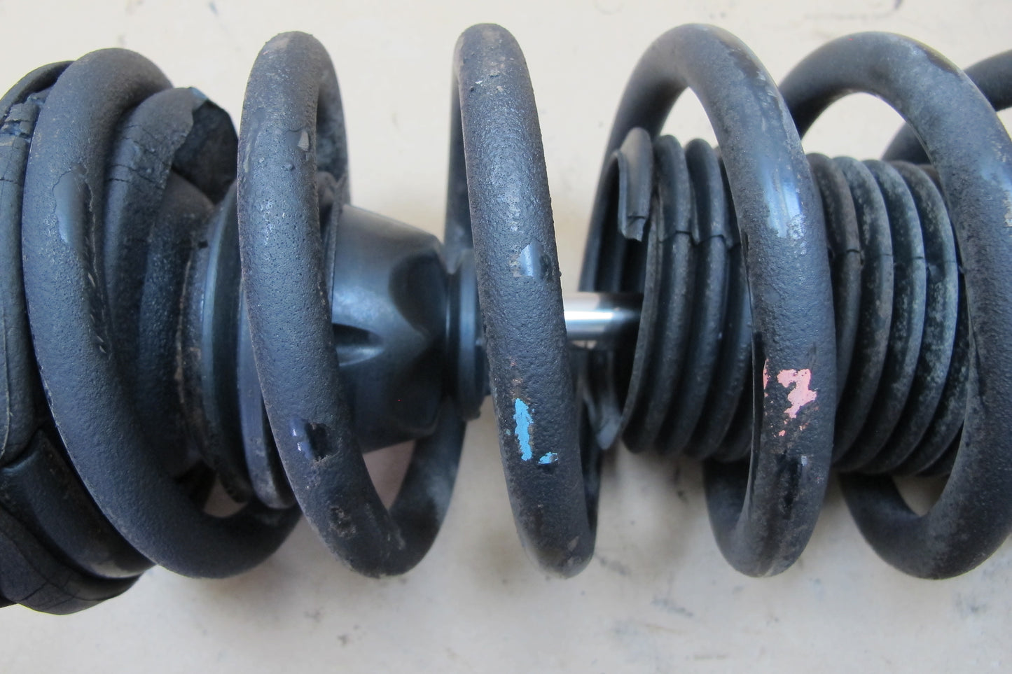 90-96 Nissan Z32 300ZX NON Turbo 2+0 Set of 2 Front Strut Shock Absorber OEM
