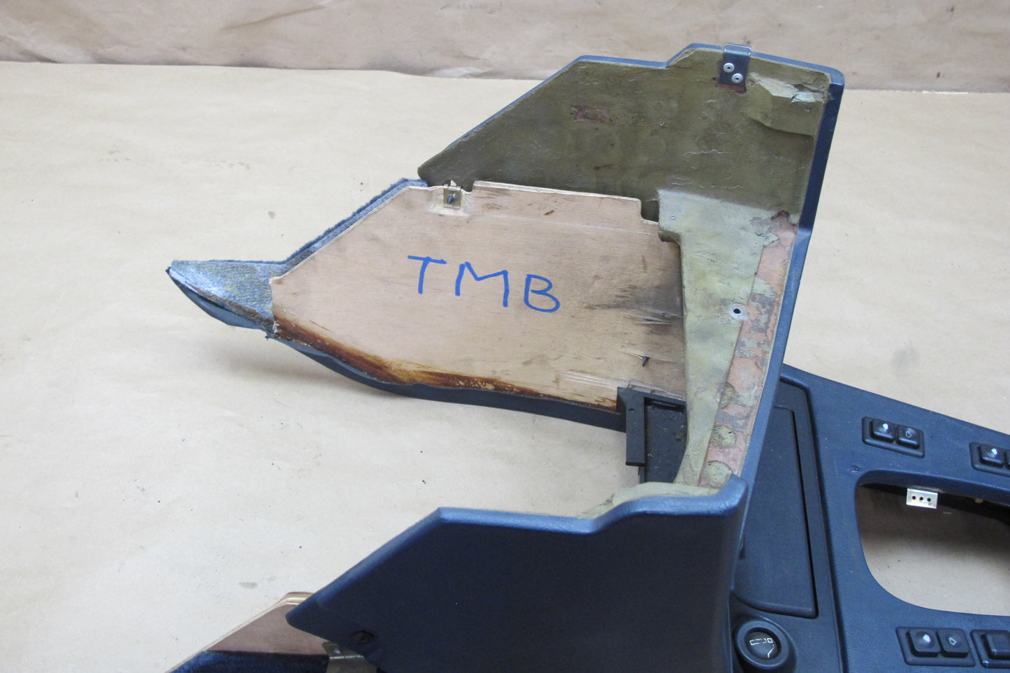 83-87 BMW E24 6-SERIES Dash Center Console Shifter Trim Window Switch OEM