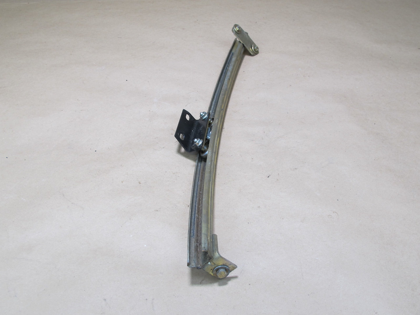 83-89 BMW E24 633CSi 635CSi Front Right Door Glass Window Guide Track Set OEM