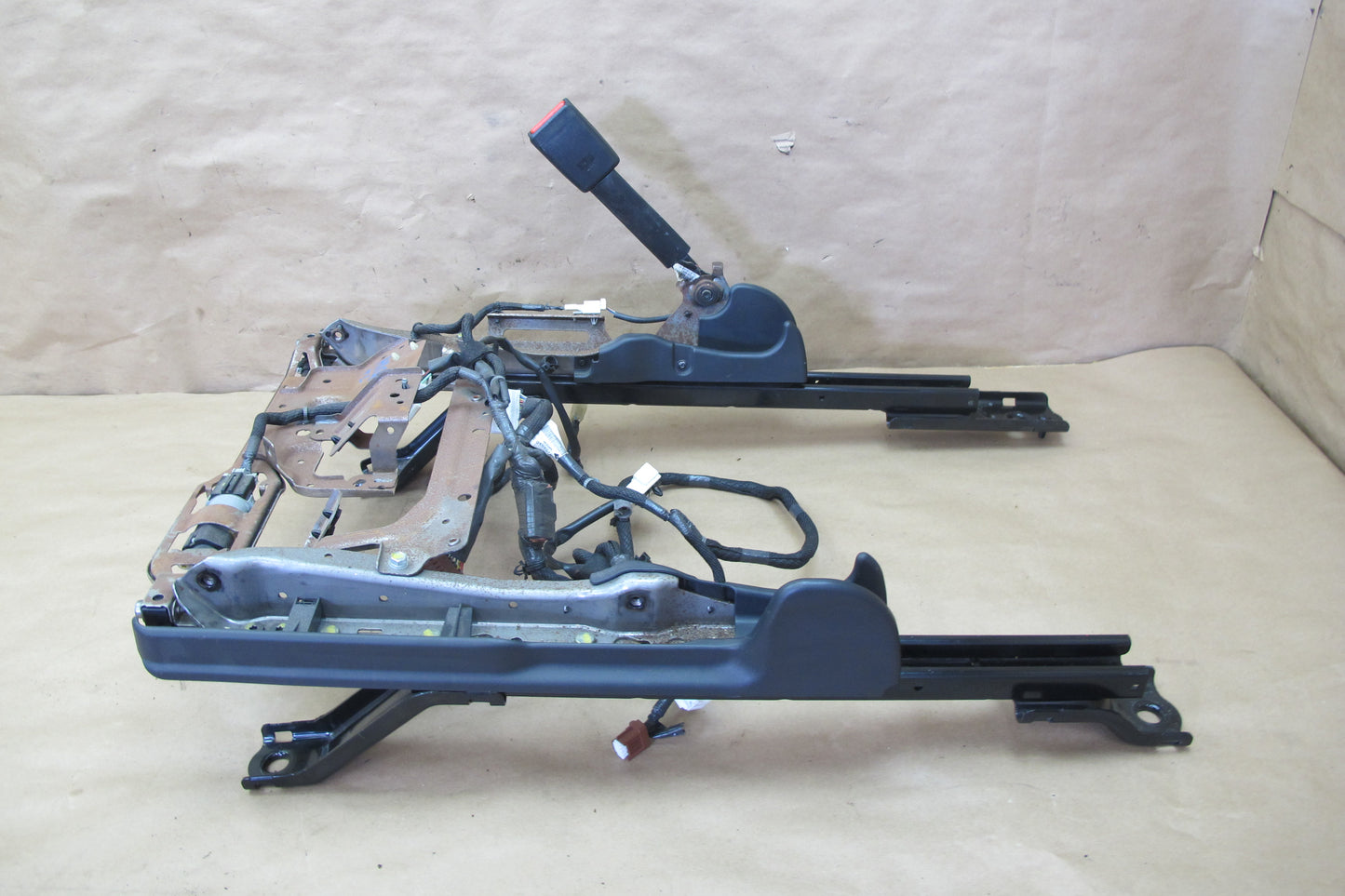 2013-2017 Infiniti JX35 QX60 Front Left Driver Side Seat Track Frame W/ Motor