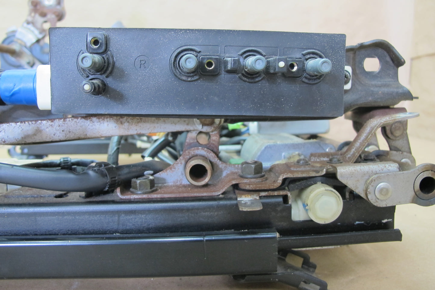 95-00 Lexus SC300 SC400 Front Right Seat Lower Frame Track Rail w Motors OEM