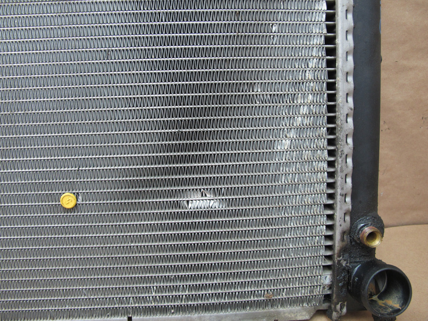 83-89 BMW E24 E28 M30 AT Transmission Engine Cooling Radiator 1712448 OEM