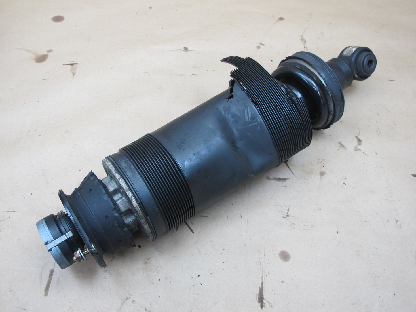 03-06 Mercedes R230 SL600 SL500 Rear Left & Right Hydraulic Shock Absorber OEM