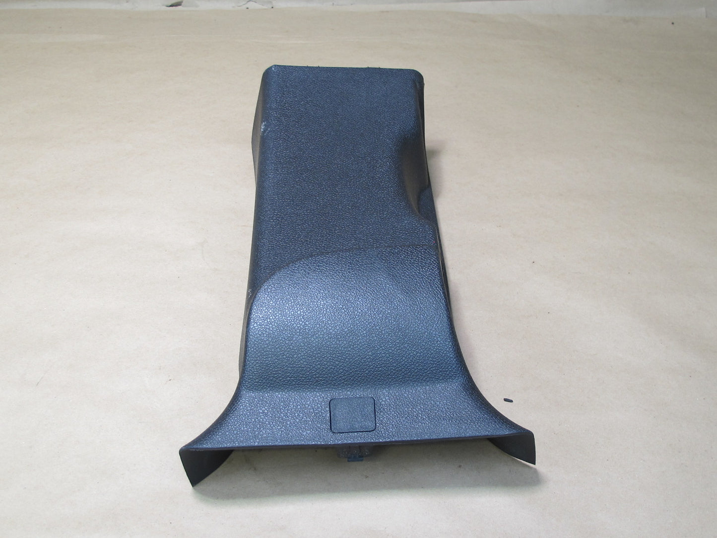 2008-2009 Hummer H2 Left & Right Side Upper C Pillar Trim Cover Panel Set