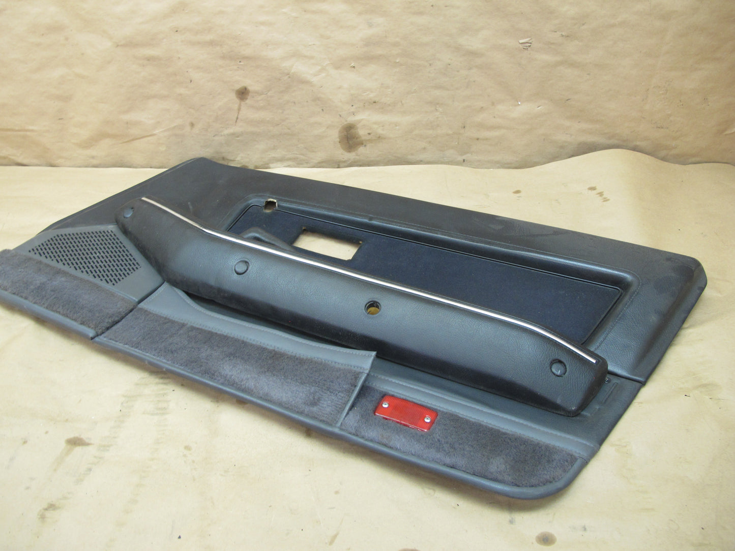 85-89 Nissan Z31 300ZX 2+0 Set of 2 Door Interior Trim Cover Panel Black OEM