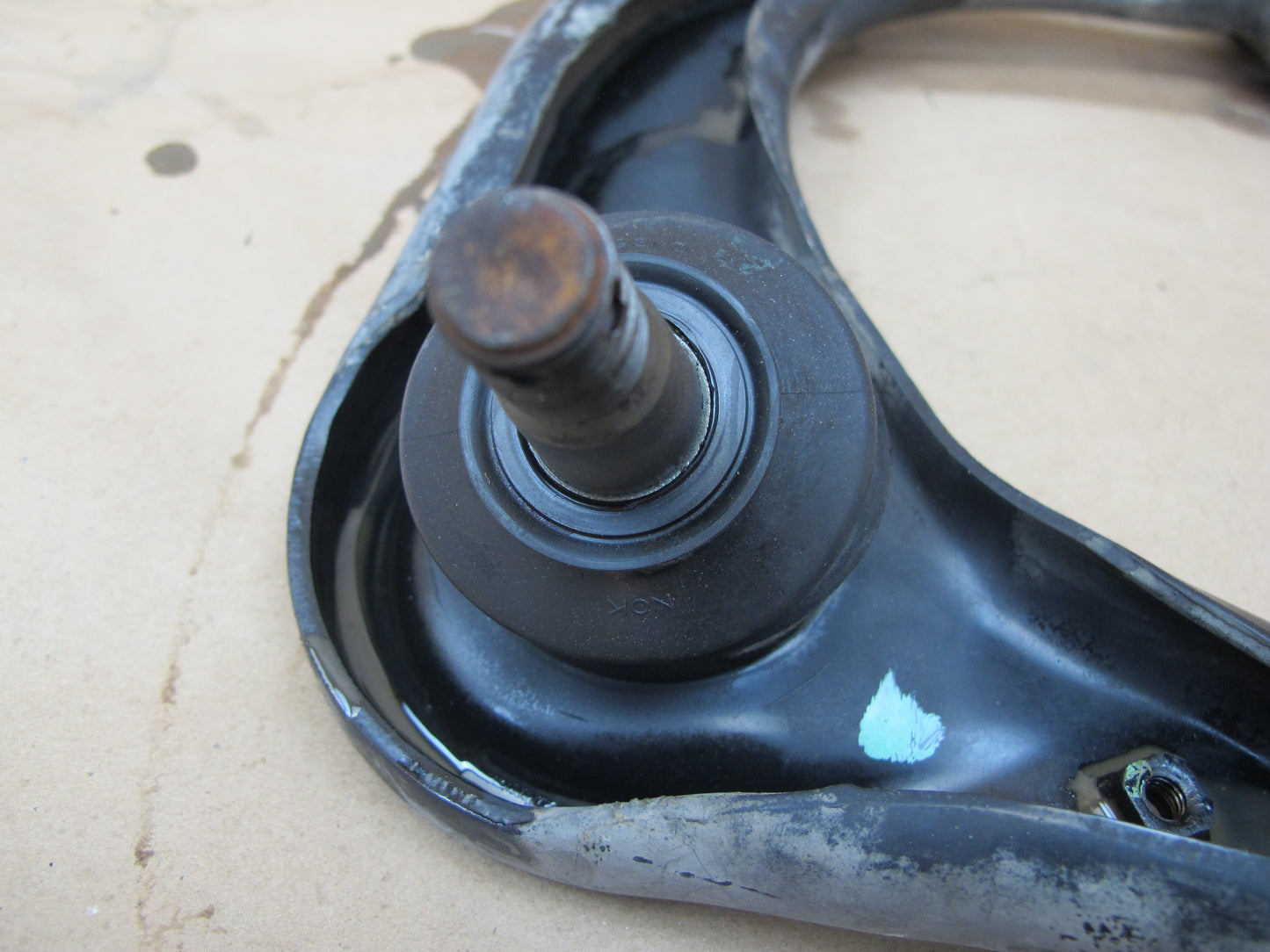 2003-2009 Lexus UZJ120L GX470 Front Left & Right Upper Control Arm Set of 2