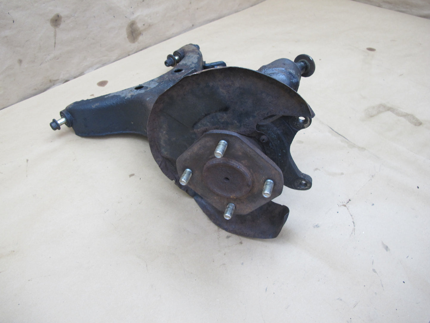82-83 Datsun Nissan 280ZXS130 2+0 NA Rear Left Trailing Arm Hub Spindle OEM