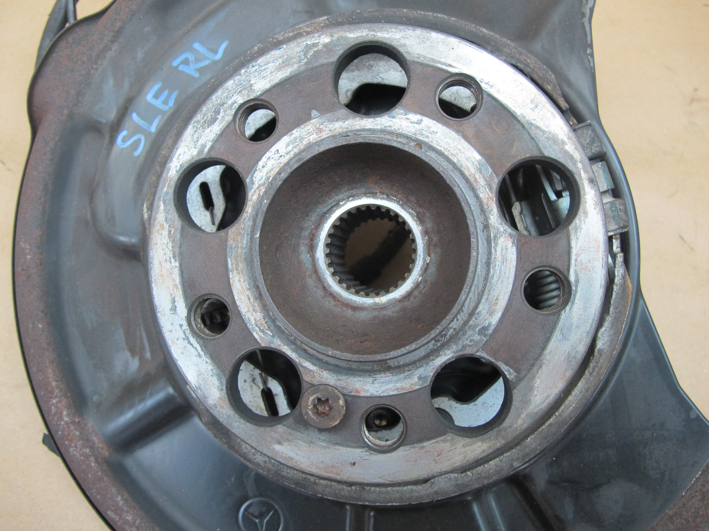 03-08 Mercedes R230 Sl-class Rear Left Spindle Knuckle Wheel Hub Bearing OEM