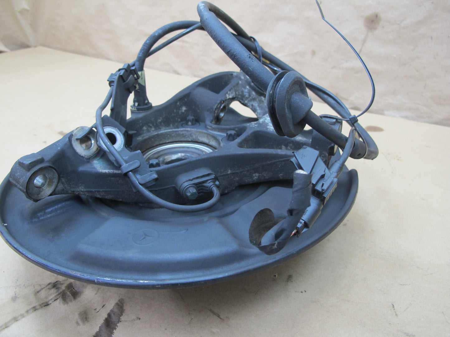 03-08 Mercedes R230 Sl-class Rear Left Spindle Knuckle Wheel Hub Bearing OEM