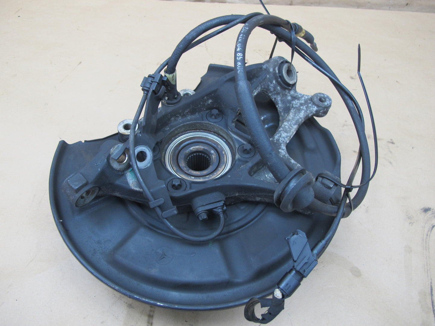 03-08 Mercedes R230 Sl-class Rear Left Spindle Knuckle Wheel Hub Bearing OEM