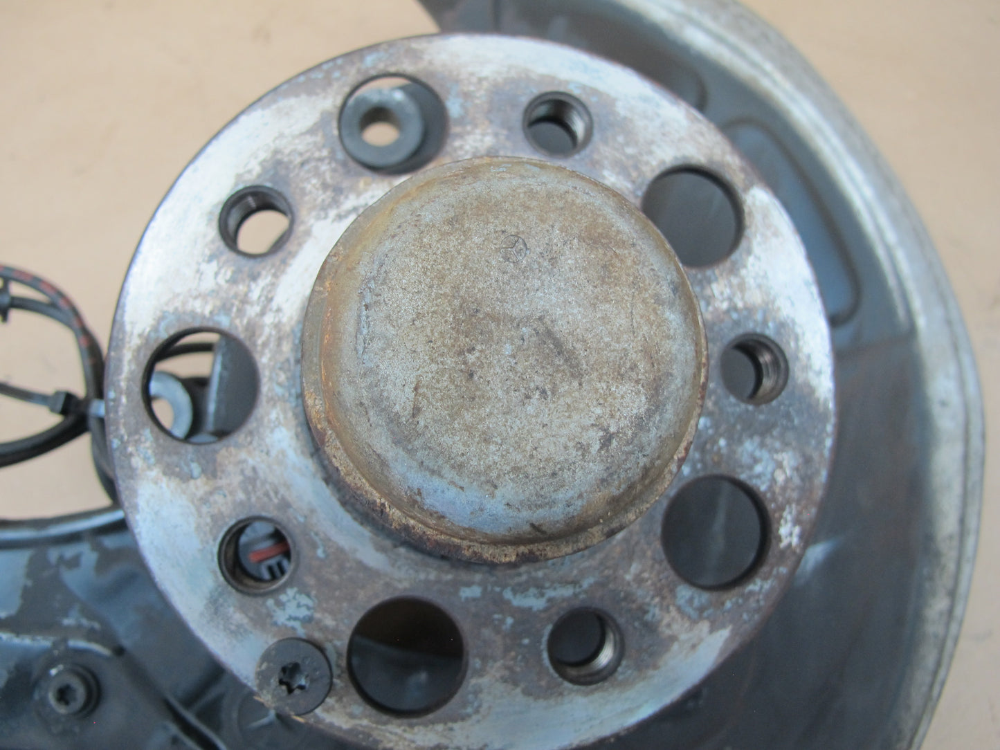 03-08 Mercedes R230 Sl-class Front Right Spindle Knuckle Wheel Hub Bearing OEM