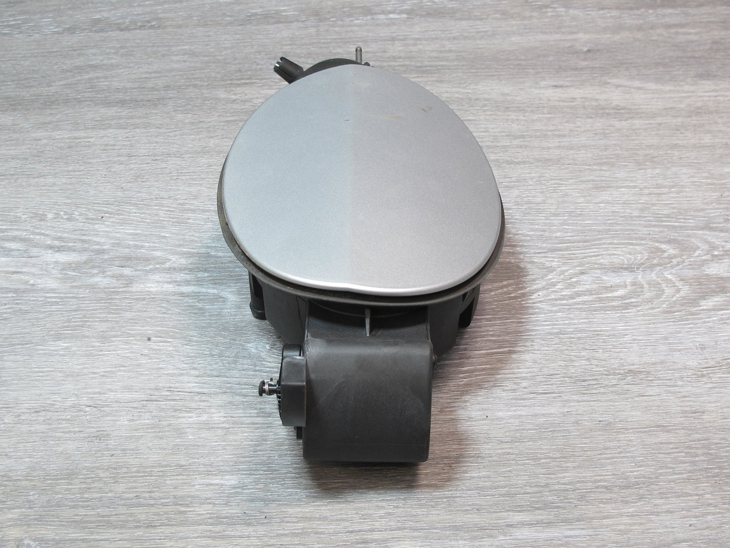 03-06 Mercedes R230 Fuel Tank Filler Door Lid Cover Actuator Housing Set OEM