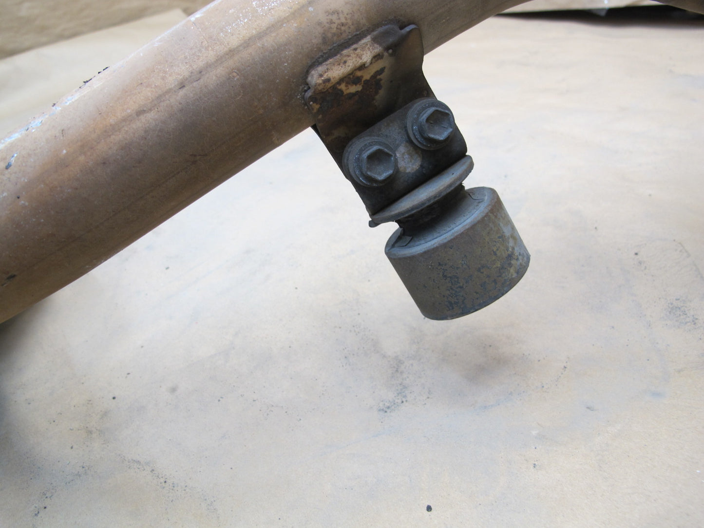2003-2009 Lexus UZJ120L GX470 Rear Exhaust Muffler Tail Pipe