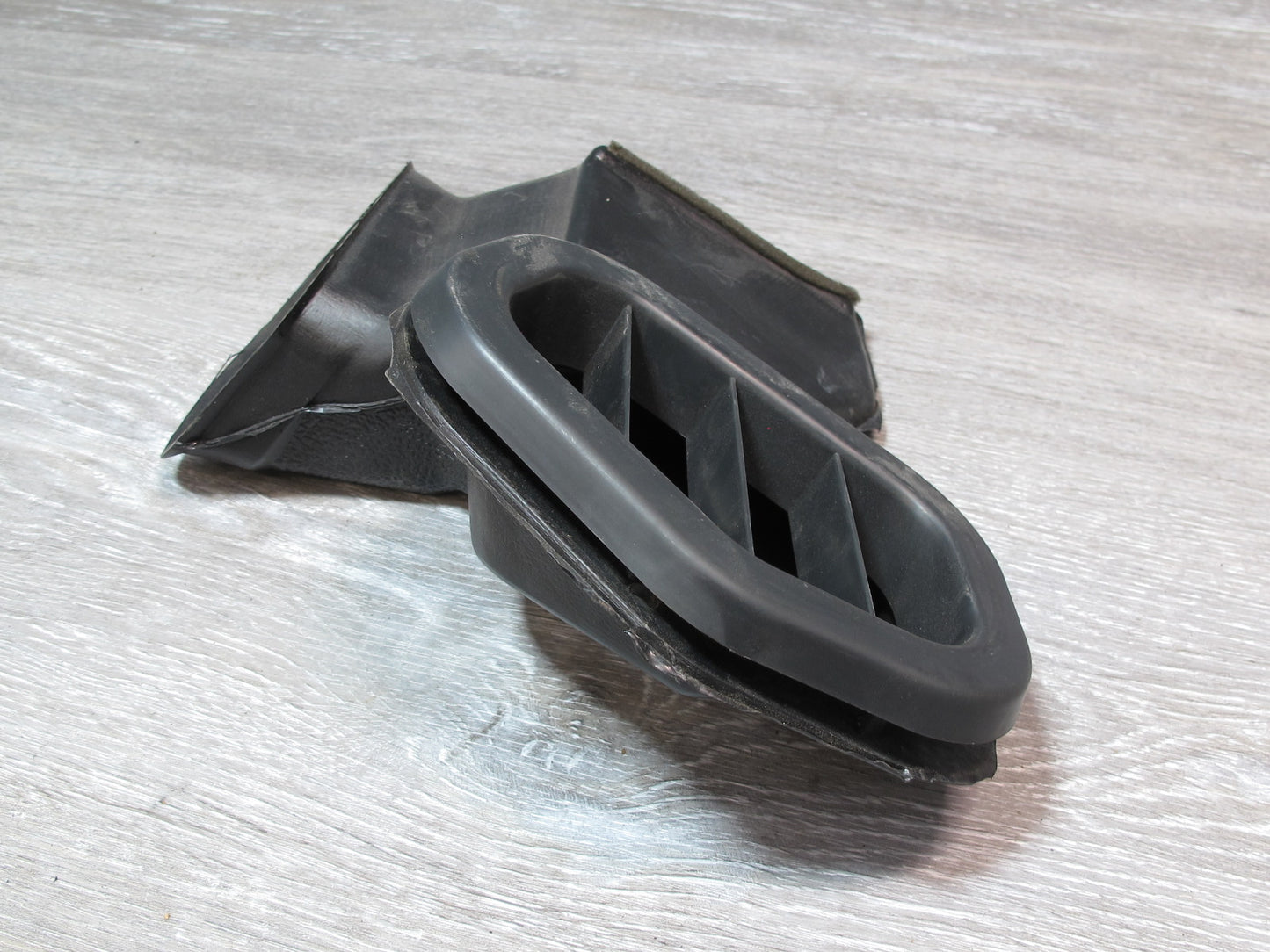 90-96 Nissan Z32 300ZX Left Door Air Vent Duct 68781-30P00 OEM