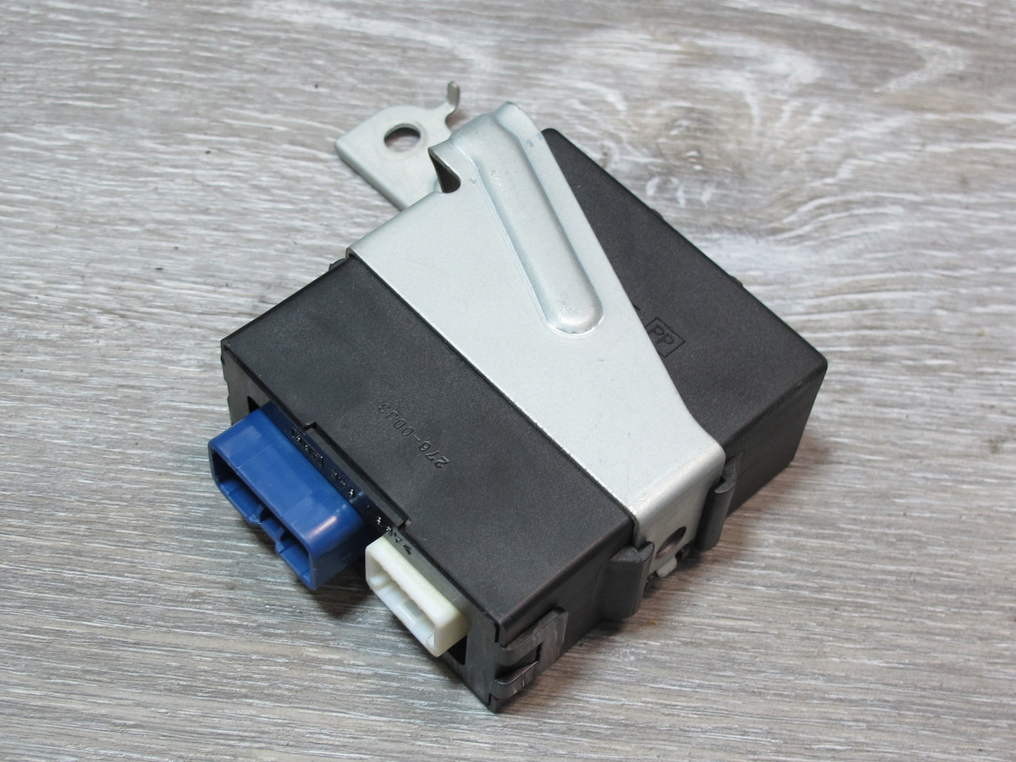 2003-2009 Lexus UZJ120L GX470 Windshield Wiper Control Module 85943-60010