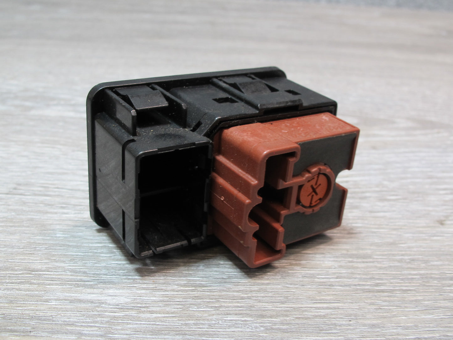 2003-2009 Lexus UZJ120L GX470 Side View Mirror Switch