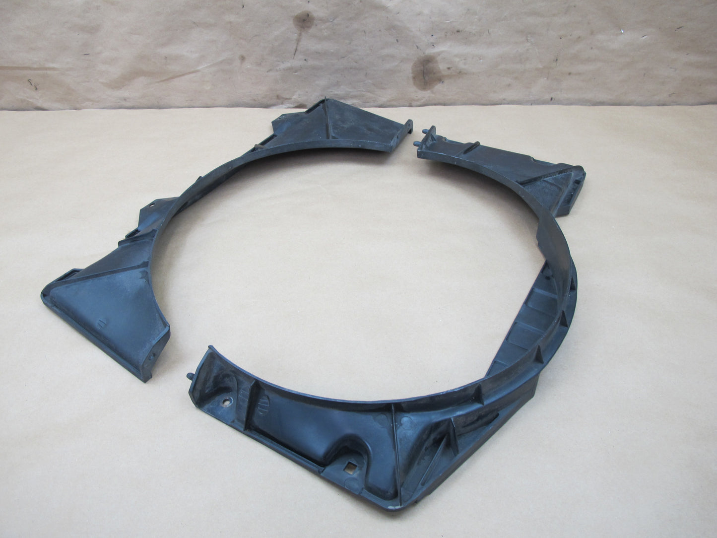 79-83 Datsun Nissan 280ZX S130 Engine Radiator Fan Shroud 31491-18110 OEM