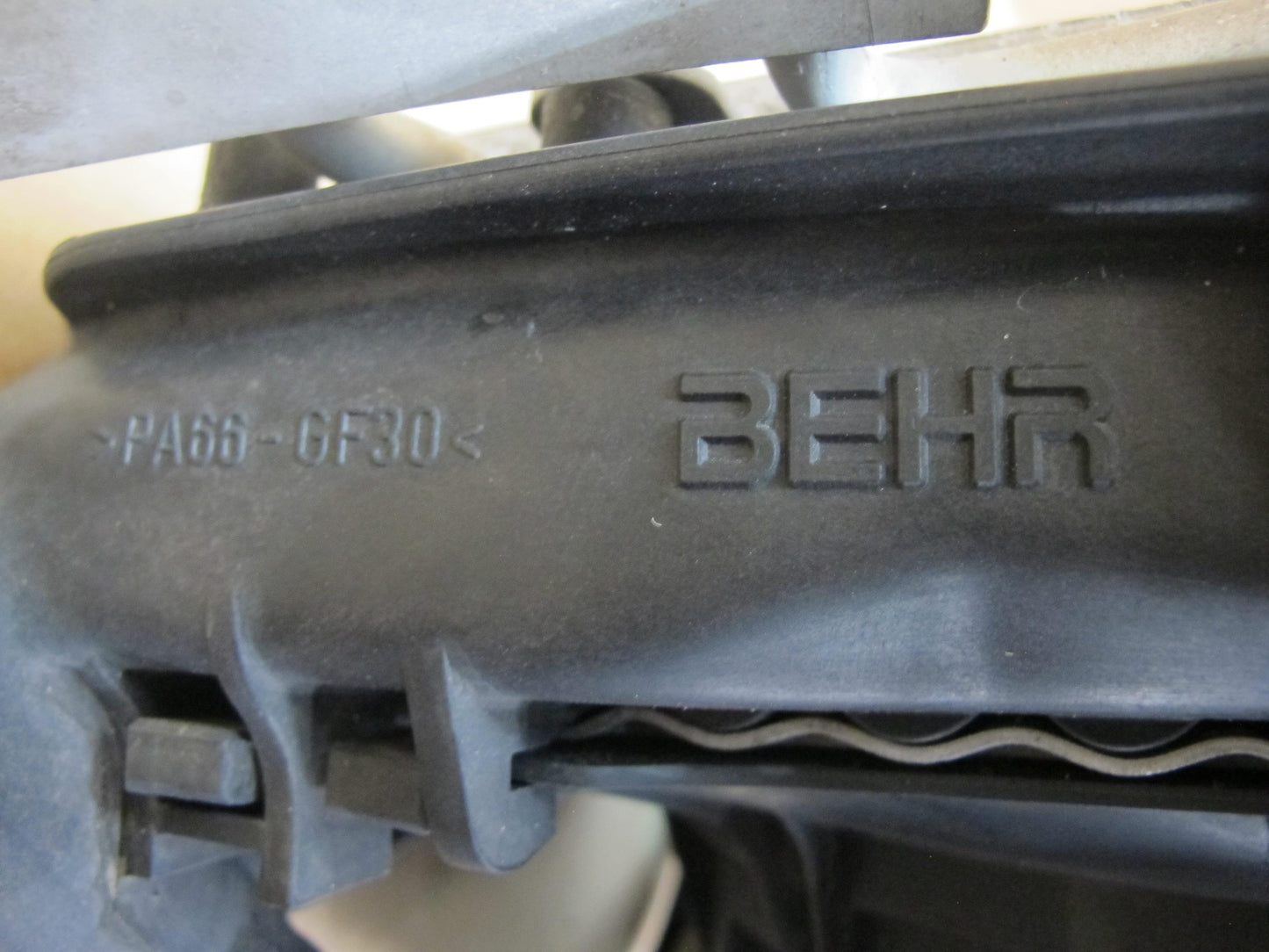 1999-2005 Porsche 911 996 Engine Right Side Water Cooling Radiator W/ Support
